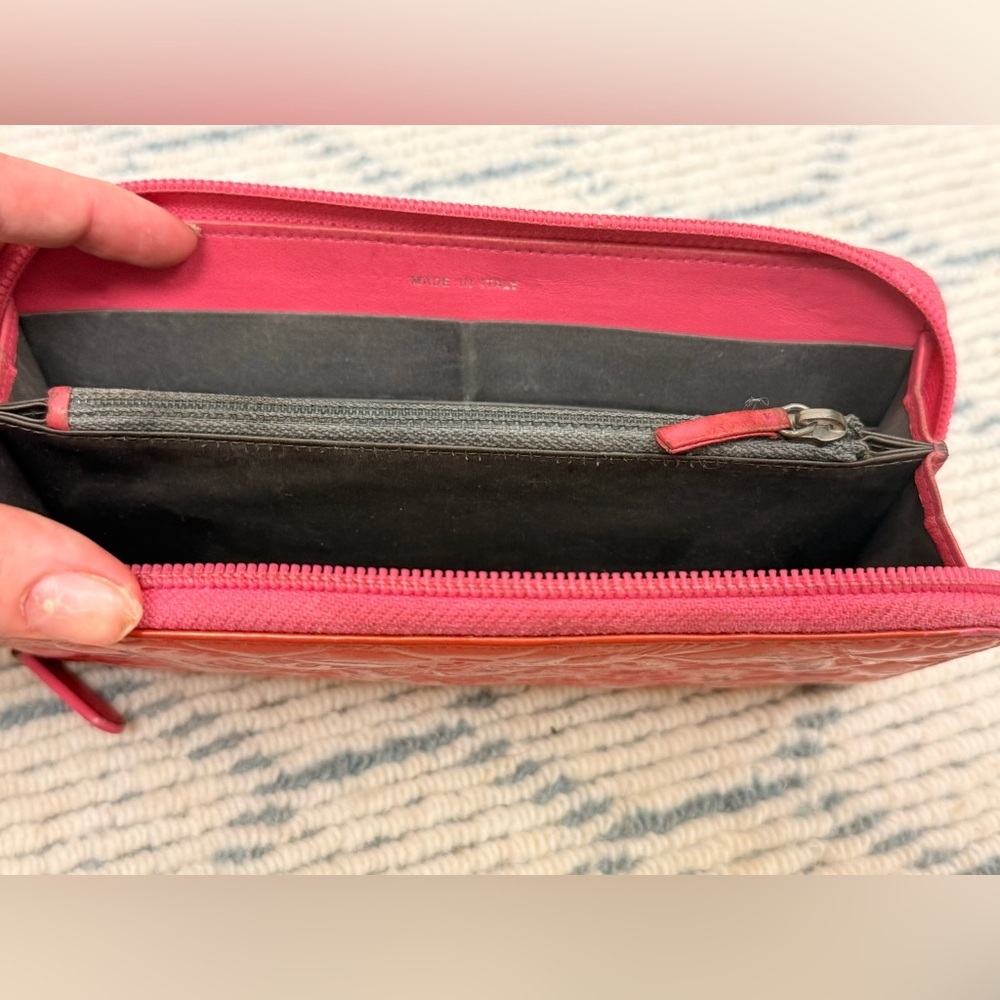 CHANEL Pink Barbie Y2K Vintage Lucky Charm Patent Leather Long Zip Wallet/Clutch - Picture 11 of 16